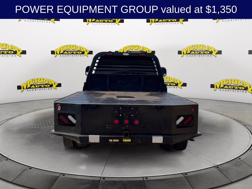 2022 Oxford White Ford Super Duty F-550 DRW XL DRW RWD Chassis