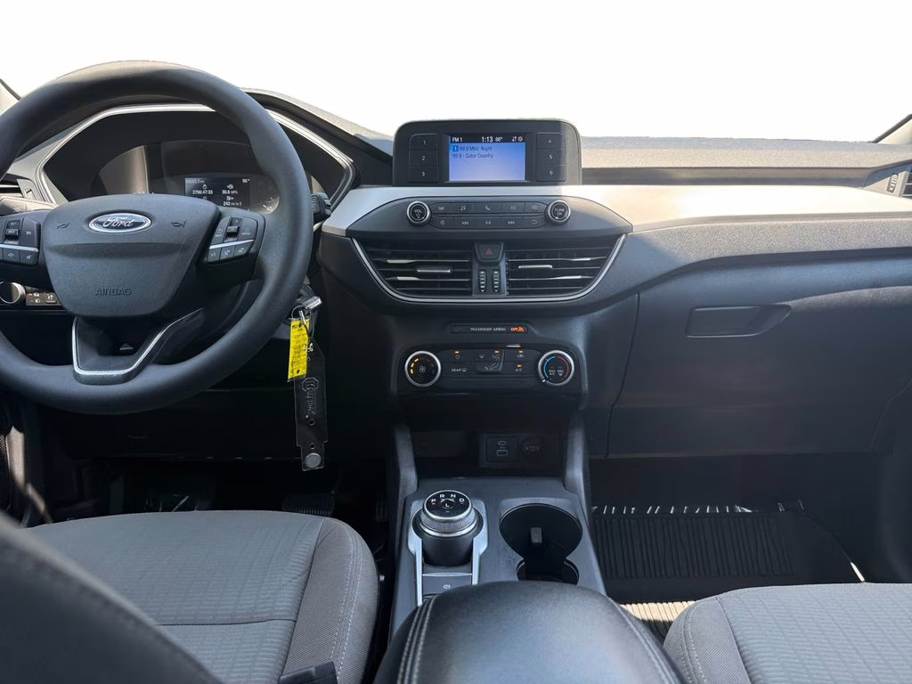 2022 Oxford White Ford Escape S FWD SUV