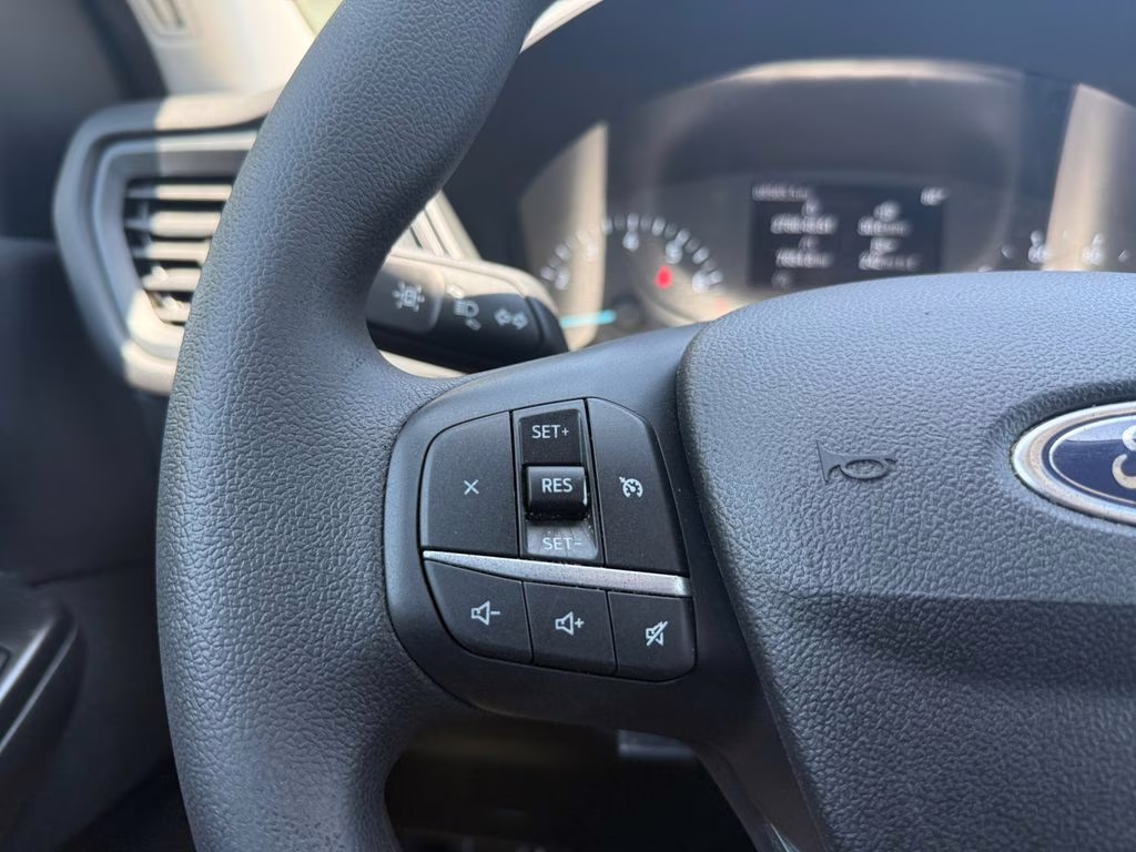 2022 Oxford White Ford Escape S FWD SUV