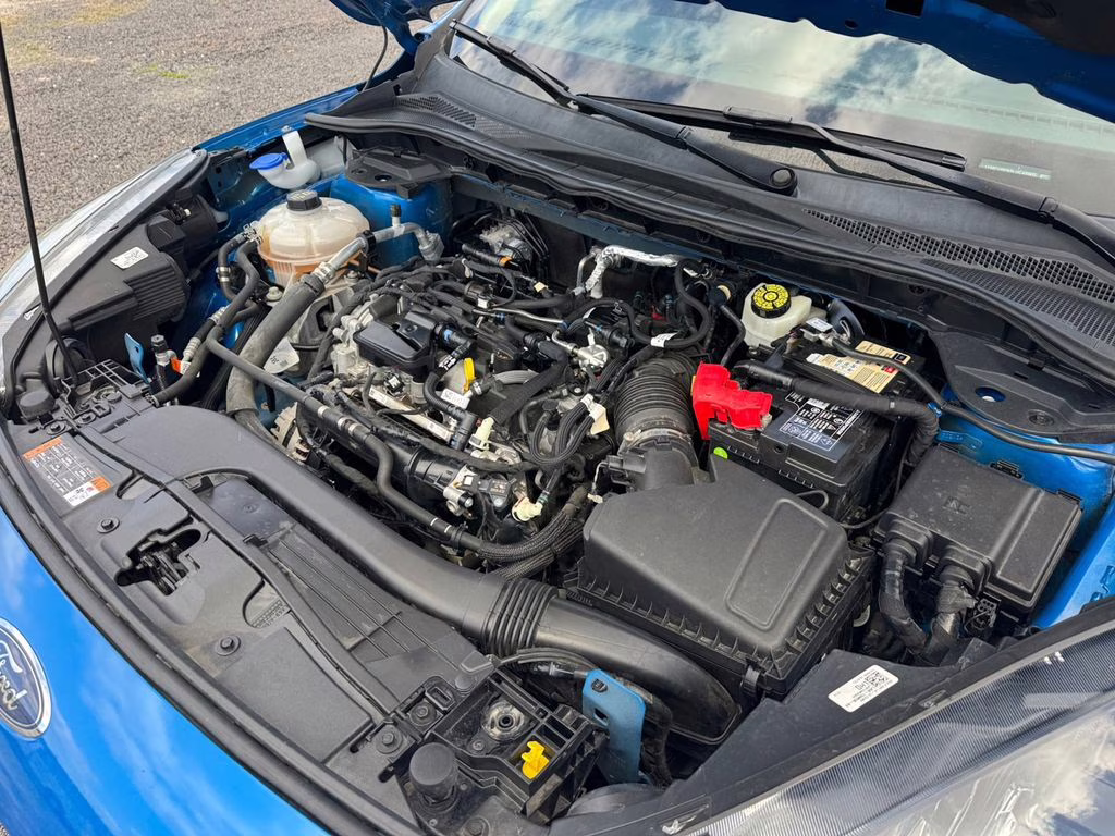 2020 Blue Metallic Ford Escape S FWD SUV