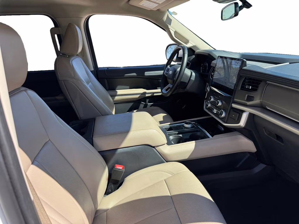 2024 Oxford White Ford Expedition Max XLT RWD SUV