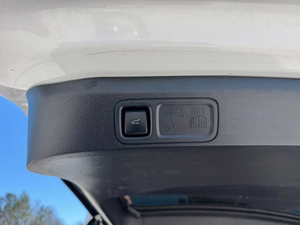 2024 Oxford White Ford Expedition Max XLT RWD SUV