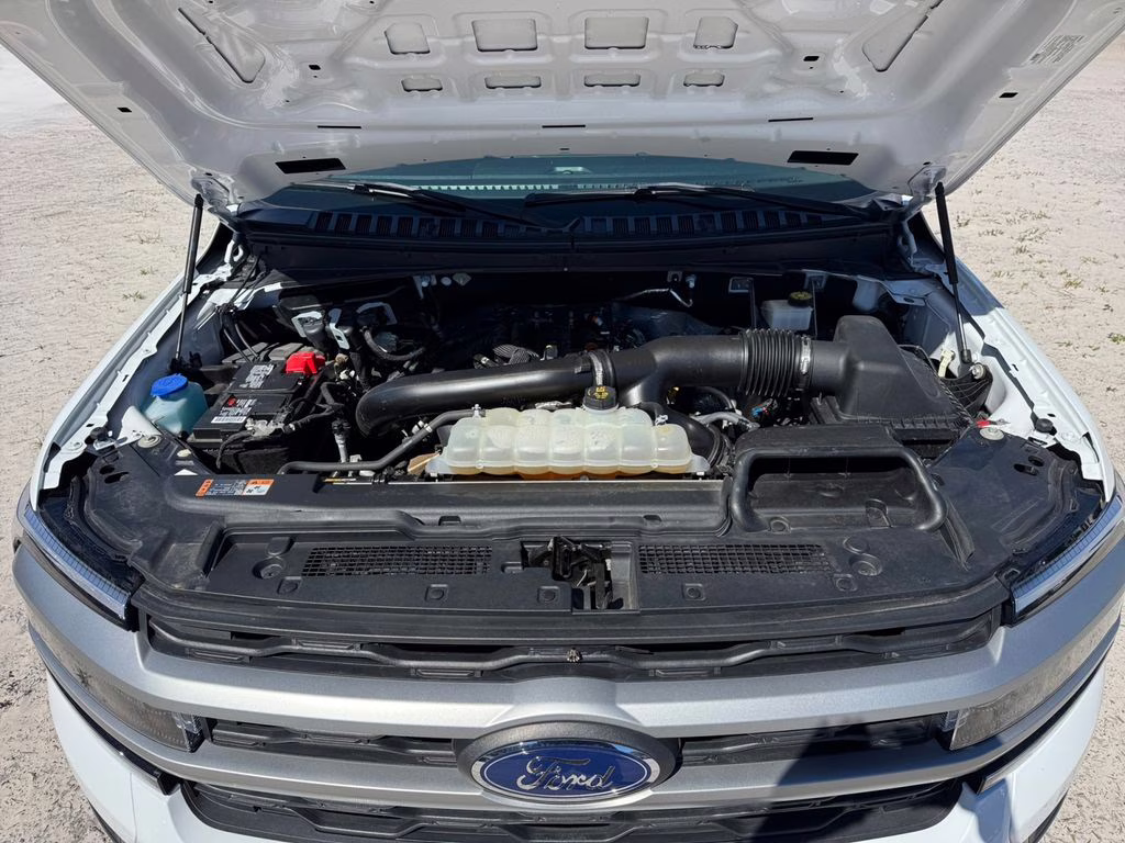 2024 Oxford White Ford Expedition Max XLT RWD SUV