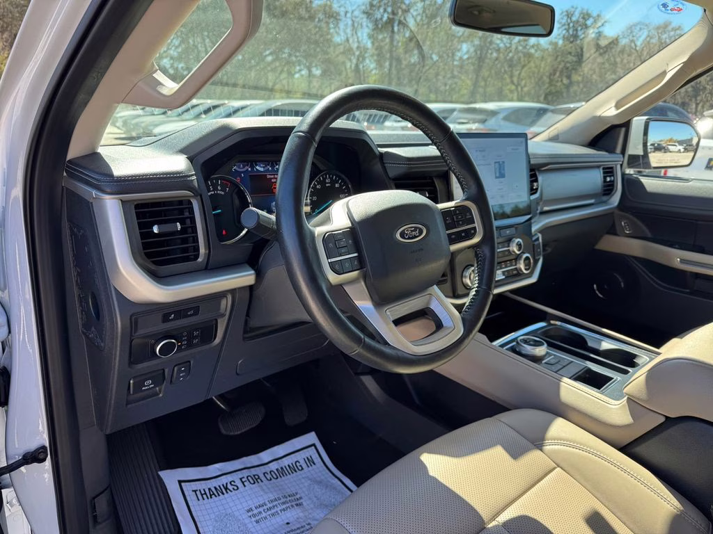 2024 Oxford White Ford Expedition Max XLT RWD SUV