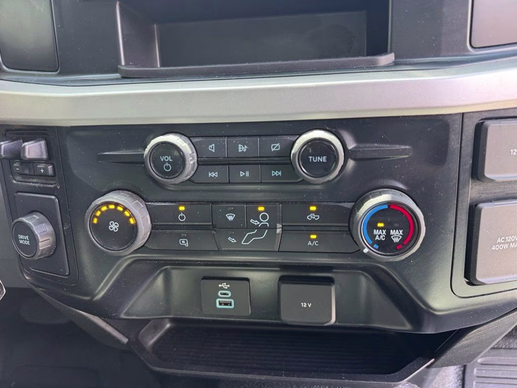 2024 Oxford White Ford Super Duty F-250 SRW XL RWD Truck