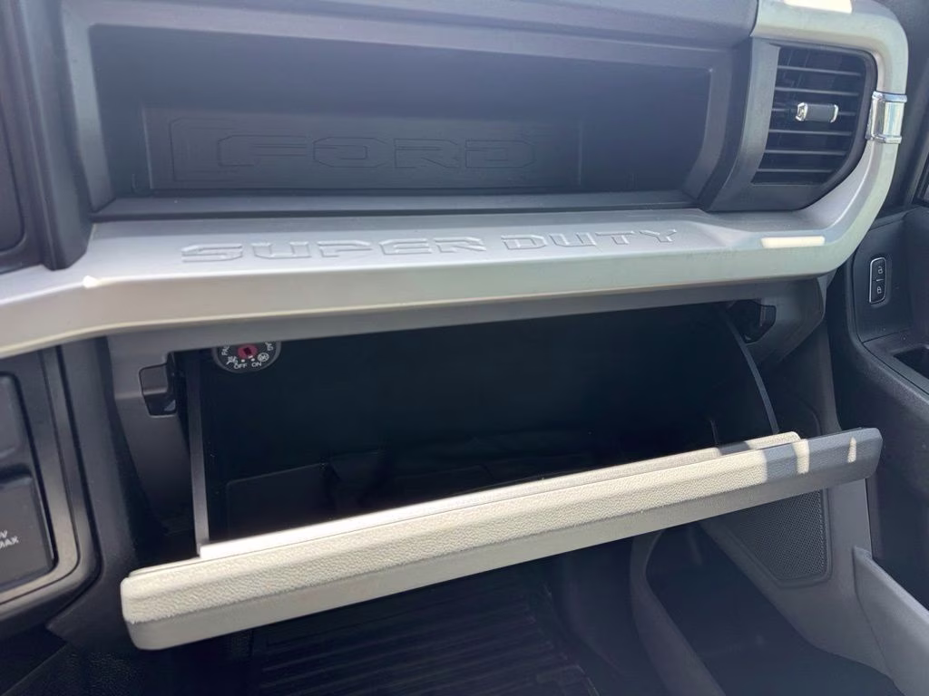 2024 Oxford White Ford Super Duty F-250 SRW XL RWD Truck