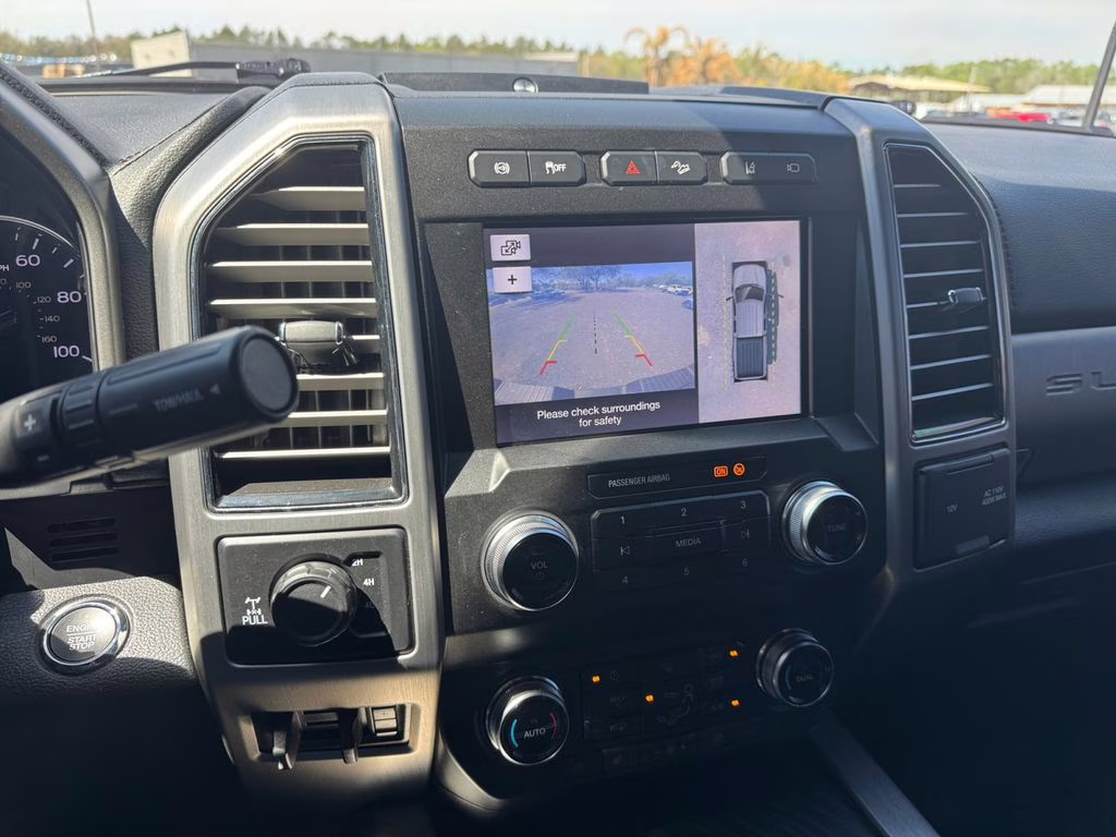 2019 Silver Spruce Ford Super Duty F-250 SRW Platinum 4X4 Truck