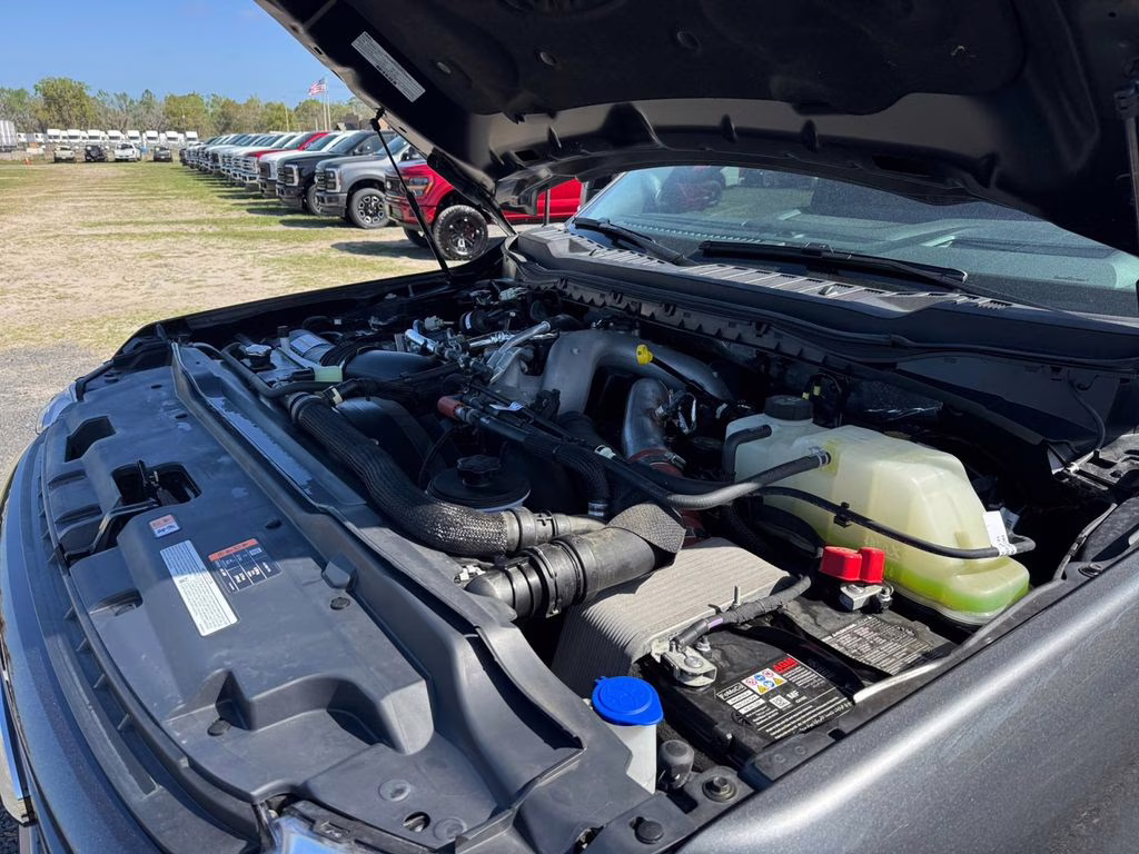 2025 Gray Metallic Ford Super Duty F-350 SRW Platinum 4X4 Truck