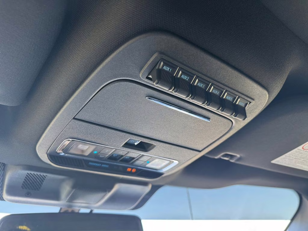 2025 Gray Metallic Ford Super Duty F-350 SRW Platinum 4X4 Truck