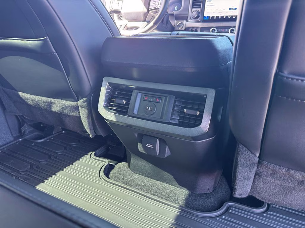 2025 Gray Metallic Ford Super Duty F-350 SRW Platinum HIGH OUTPUT 4X4 Truck