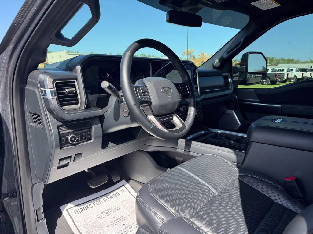2025 Gray Metallic Ford Super Duty F-350 SRW Platinum HIGH OUTPUT 4X4 Truck
