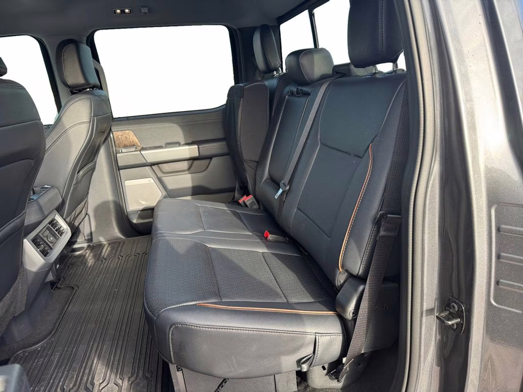 2026 Gray Metallic Ford Super Duty F-350 SRW Lariat 4X4 Truck