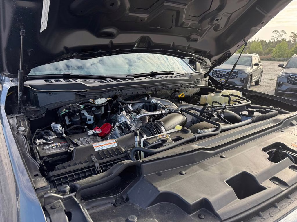 2026 Gray Metallic Ford Super Duty F-350 SRW Lariat 4X4 Truck