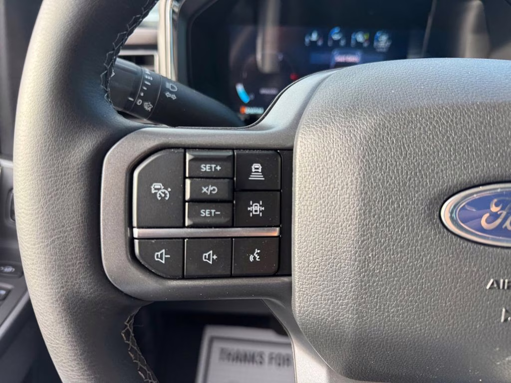 2026 Gray Metallic Ford Super Duty F-350 SRW Lariat 4X4 Truck