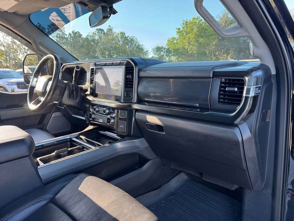 2024 Black Metallic Ford Super Duty F-350 SRW Lariat 4X4 Truck