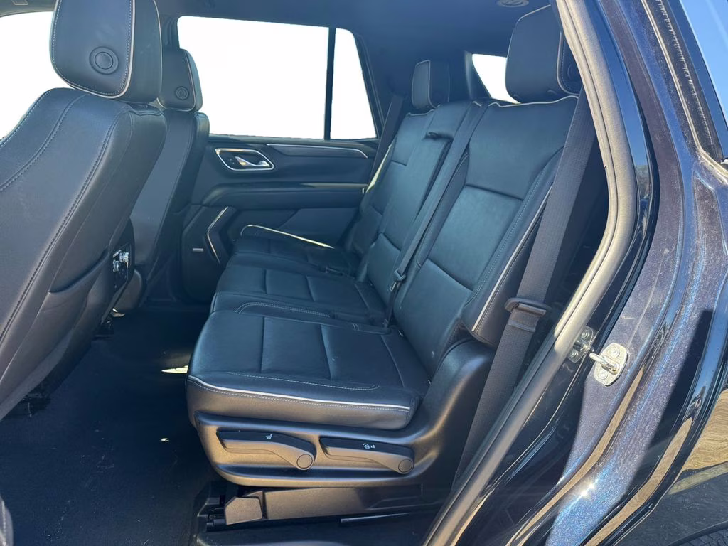 2023 Midnight Blue Metallic GMC Yukon SLT 4X4 SUV