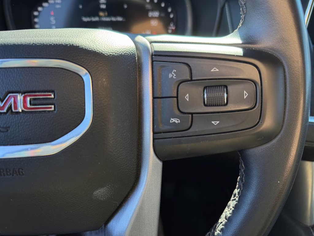 2023 Midnight Blue Metallic GMC Yukon SLT 4X4 SUV