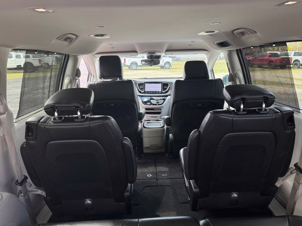 2024 Silver Mist Clearcoat Chrysler Pacifica Touring L FWD Van