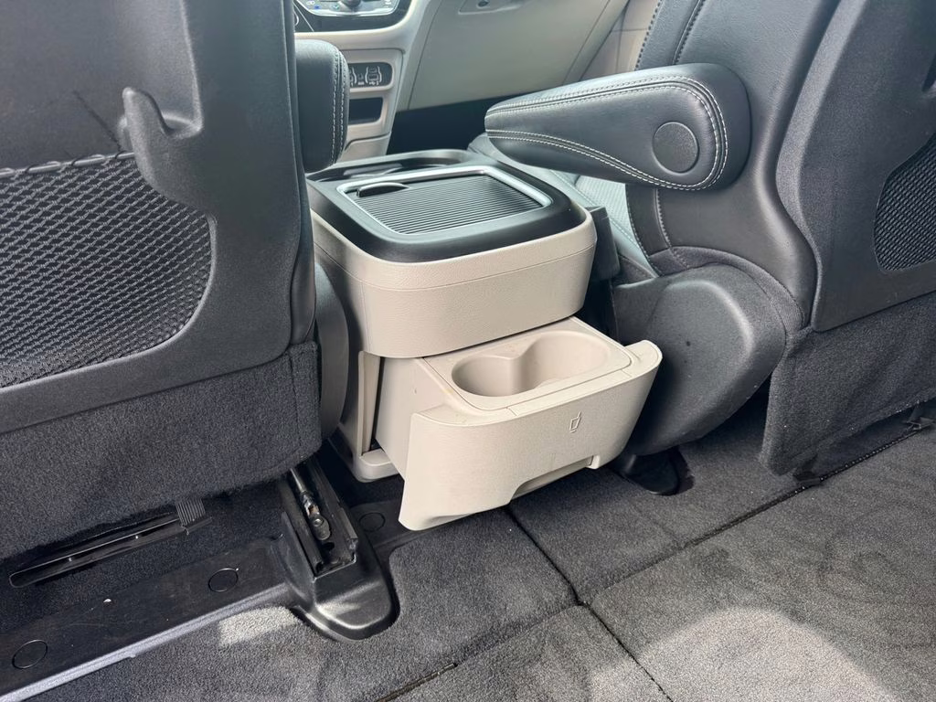 2024 Silver Mist Clearcoat Chrysler Pacifica Touring L FWD Van