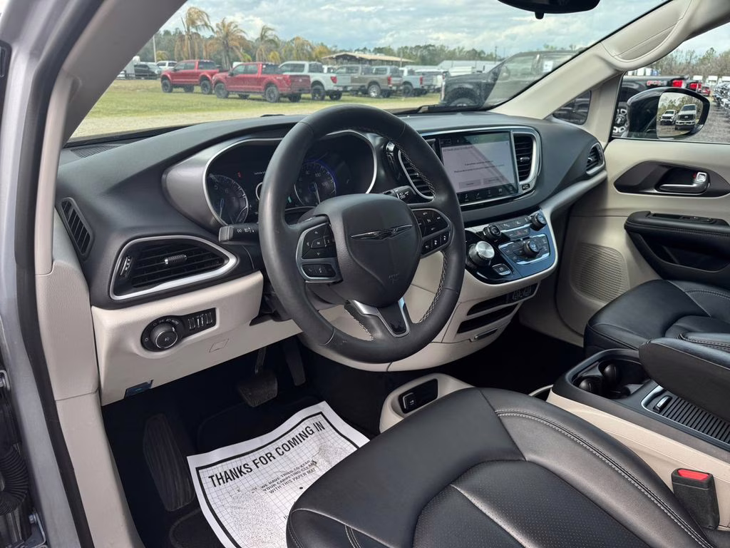 2024 Silver Mist Clearcoat Chrysler Pacifica Touring L FWD Van