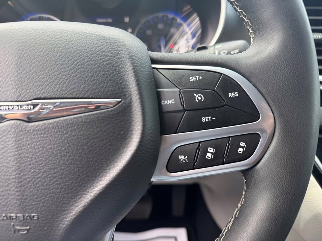 2024 Silver Mist Clearcoat Chrysler Pacifica Touring L FWD Van