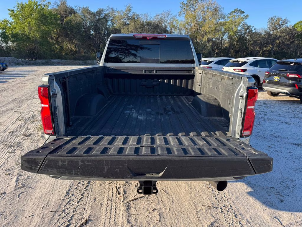 2025 Sterling Gray Metallic Chevrolet Silverado 2500HD High Country 4X4 Truck