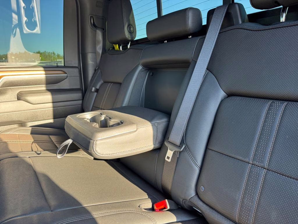 2025 Sterling Gray Metallic Chevrolet Silverado 2500HD High Country 4X4 Truck