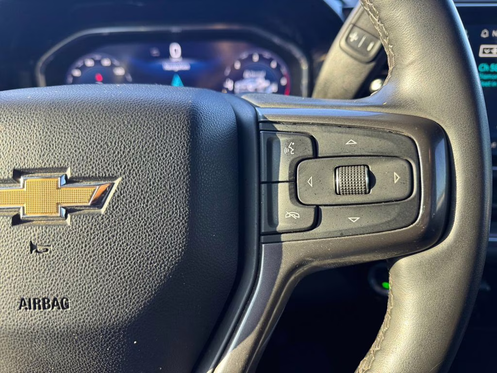 2025 Sterling Gray Metallic Chevrolet Silverado 2500HD High Country 4X4 Truck