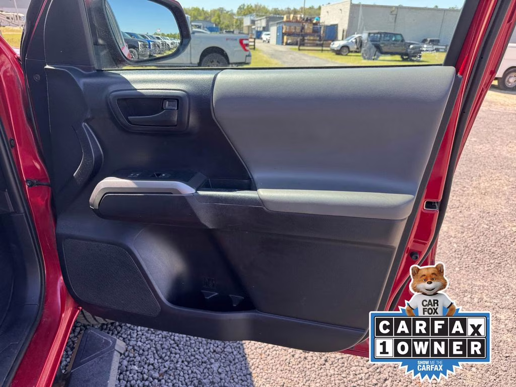 2020 Barcelona Red Metallic Toyota Tacoma SR5 V6 RWD Truck