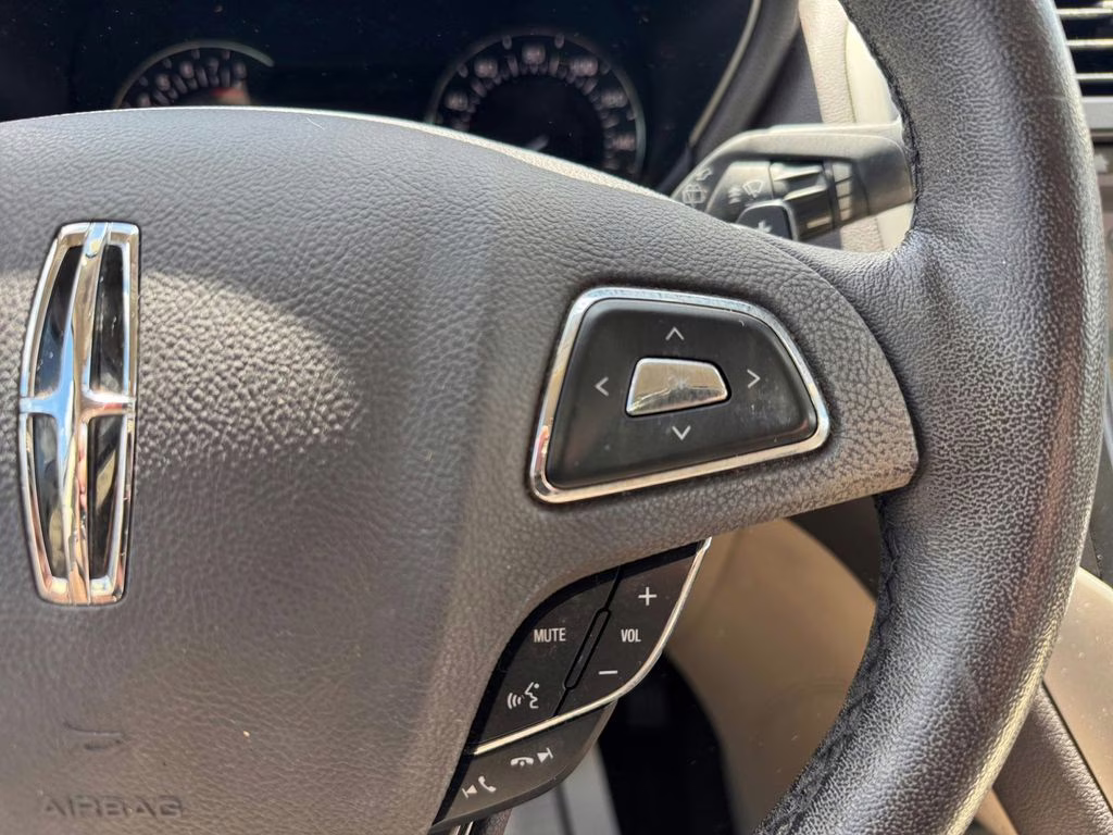 2017 Sapphire Blue Metallic Lincoln MKC Premiere FWD SUV