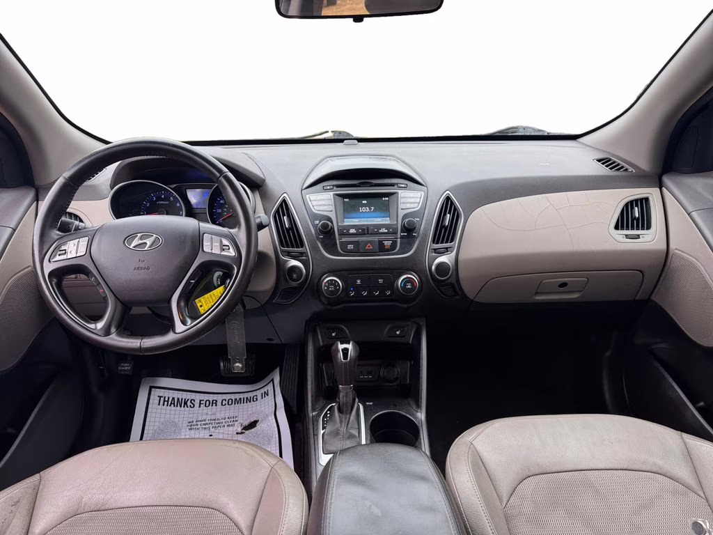 2014 Garnet Red Hyundai Tucson SE FWD SUV