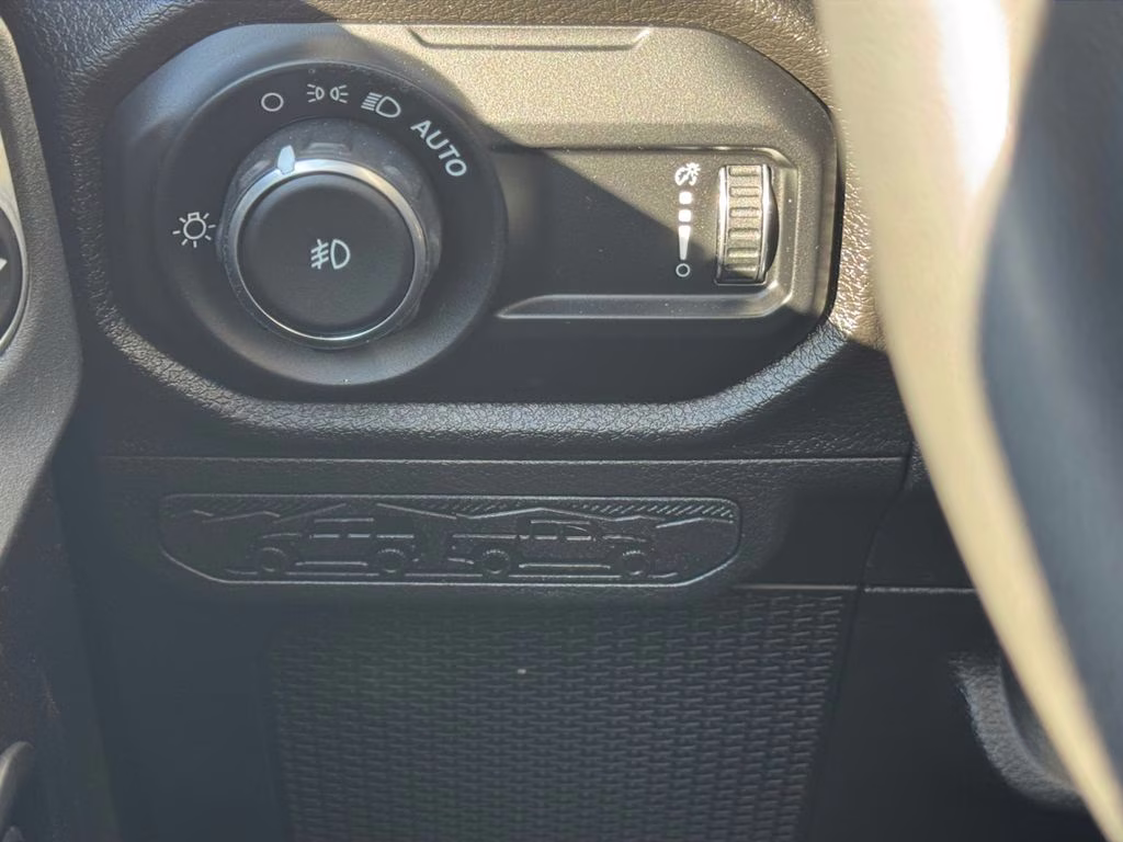 2025 Granite Crystal Metallic Clearcoat Jeep Wrangler Sport S 4X4 SUV