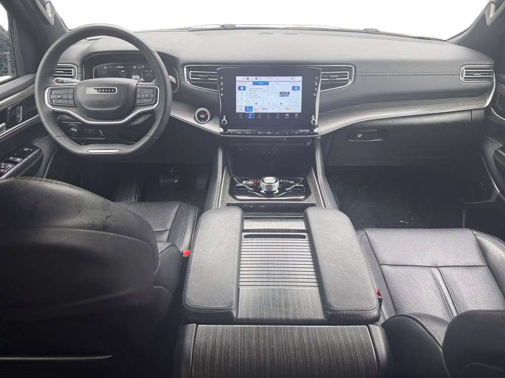 2024 Bright White Clearcoat Jeep Wagoneer Series III 4X4 SUV