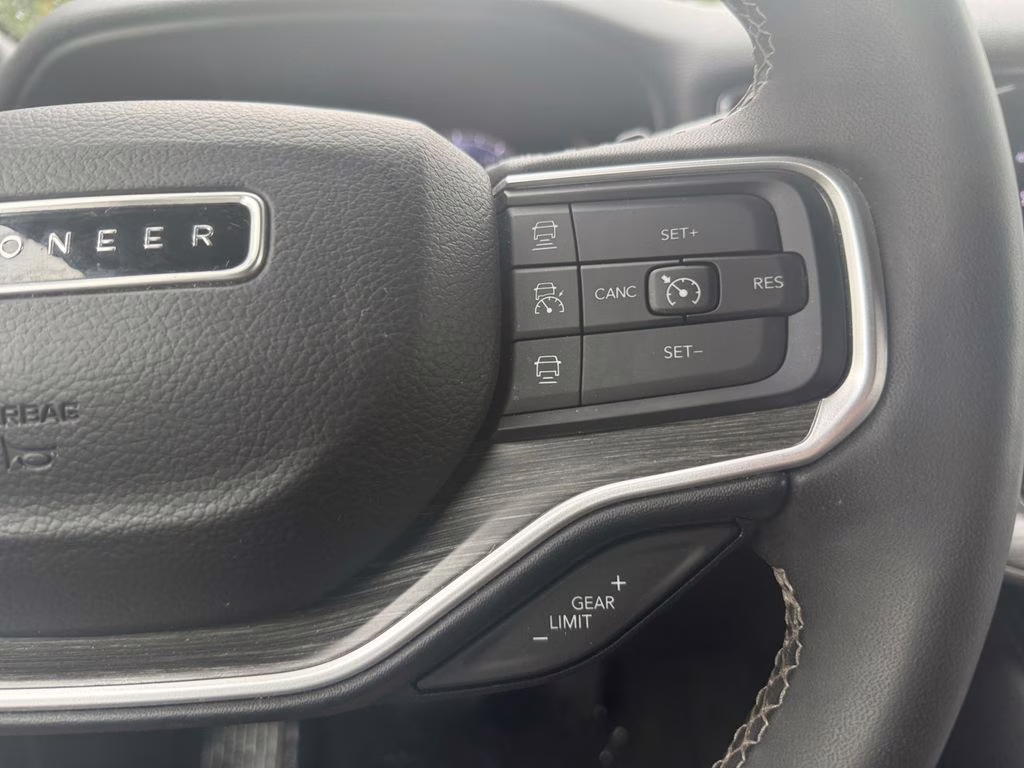 2024 Bright White Clearcoat Jeep Wagoneer Series III 4X4 SUV