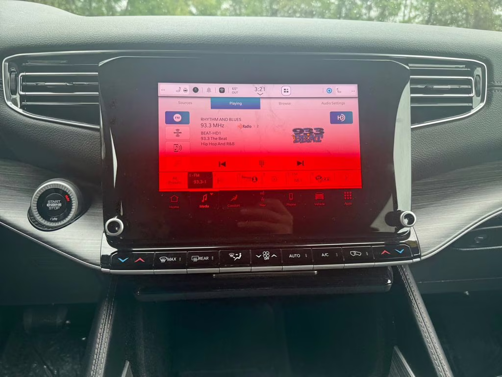 2024 Bright White Clearcoat Jeep Wagoneer Series III 4X4 SUV