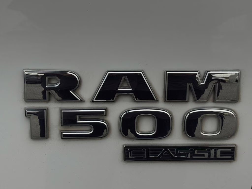 2019 Bright White Clearcoat Ram 1500 Classic SLT 4X4 Truck