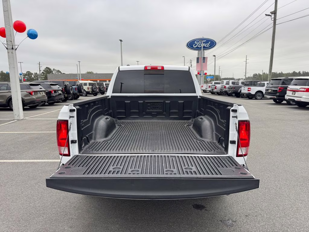 2019 Bright White Clearcoat Ram 1500 Classic SLT 4X4 Truck