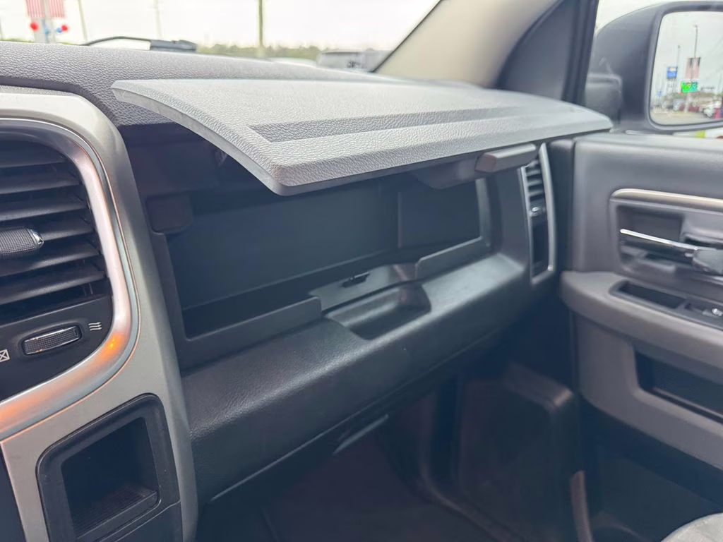 2019 Bright White Clearcoat Ram 1500 Classic SLT 4X4 Truck