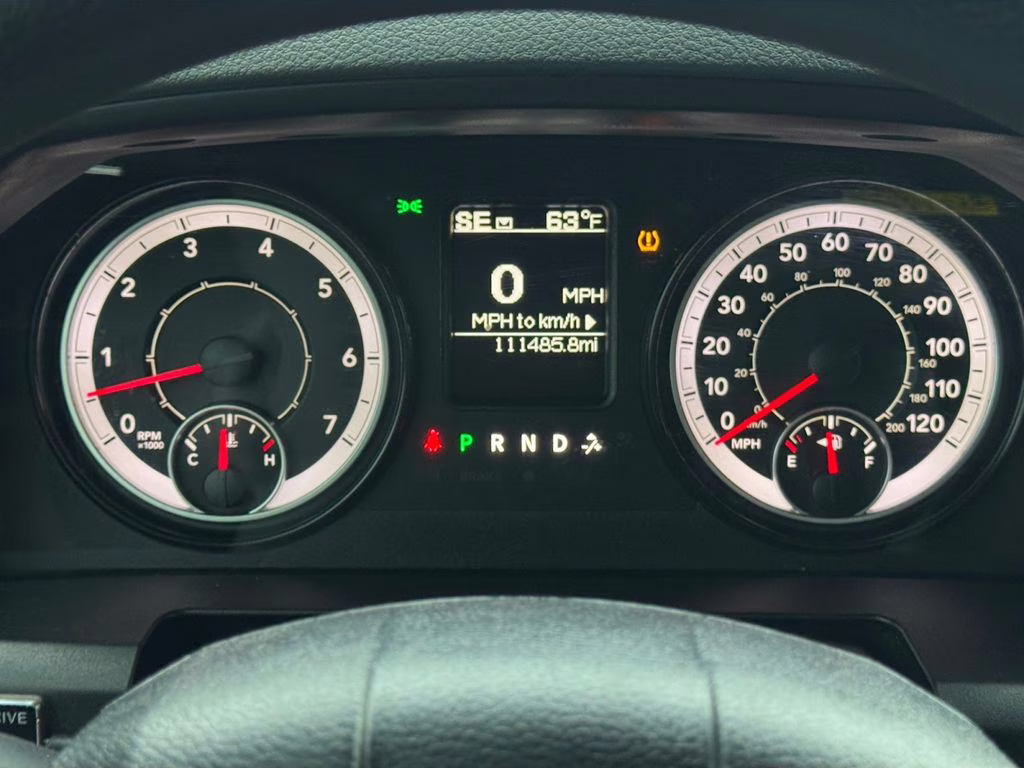 2019 Bright White Clearcoat Ram 1500 Classic SLT 4X4 Truck