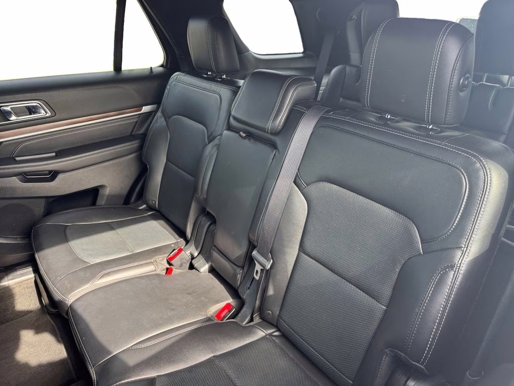 2017 Ruby Red Metallic Tinted Clearcoat Ford Explorer Limited FWD SUV