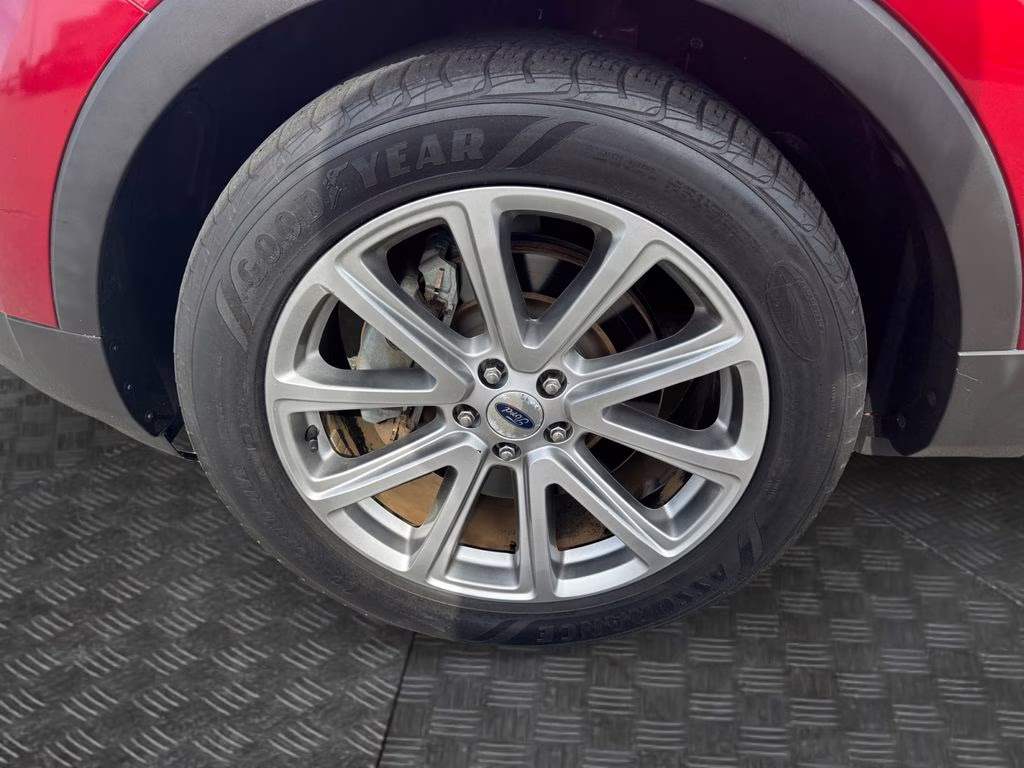 2017 Ruby Red Metallic Tinted Clearcoat Ford Explorer Limited FWD SUV