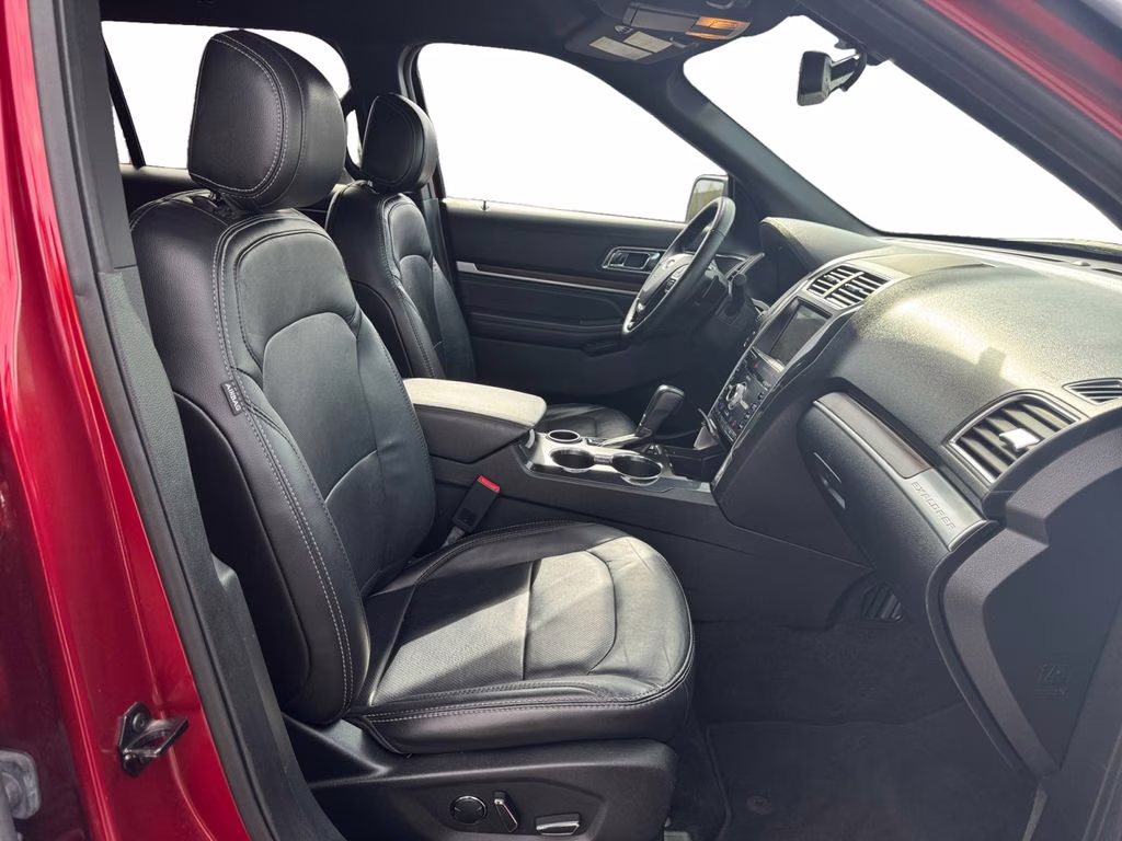 2017 Ruby Red Metallic Tinted Clearcoat Ford Explorer Limited FWD SUV