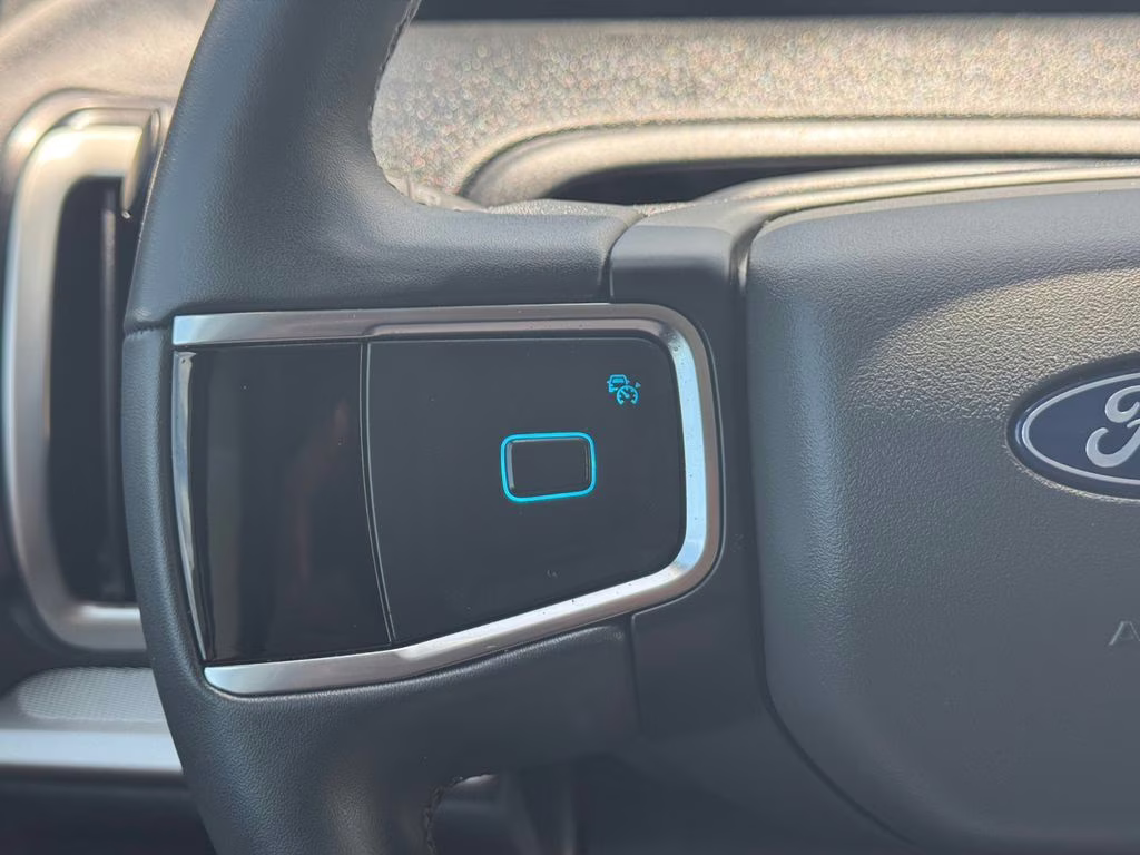 2025 Oxford White Ford Expedition Active RWD SUV