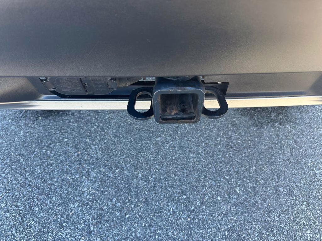 2022 Carbonized Gray Metallic Ford Explorer XLT RWD SUV