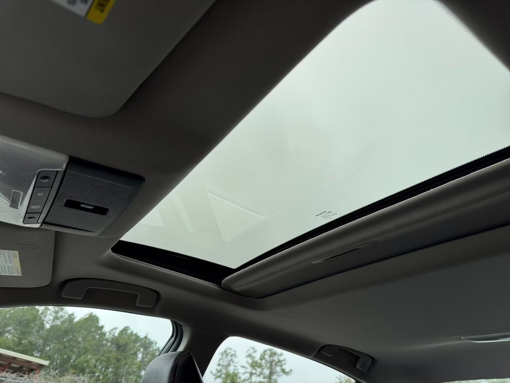 2020 Super Black Clearcoat Nissan Altima 2.5 SR FWD Sedan