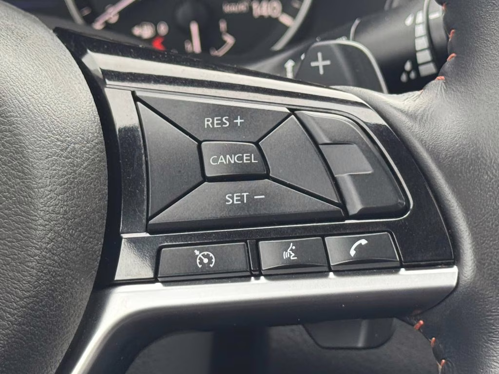 2020 Super Black Clearcoat Nissan Altima 2.5 SR FWD Sedan