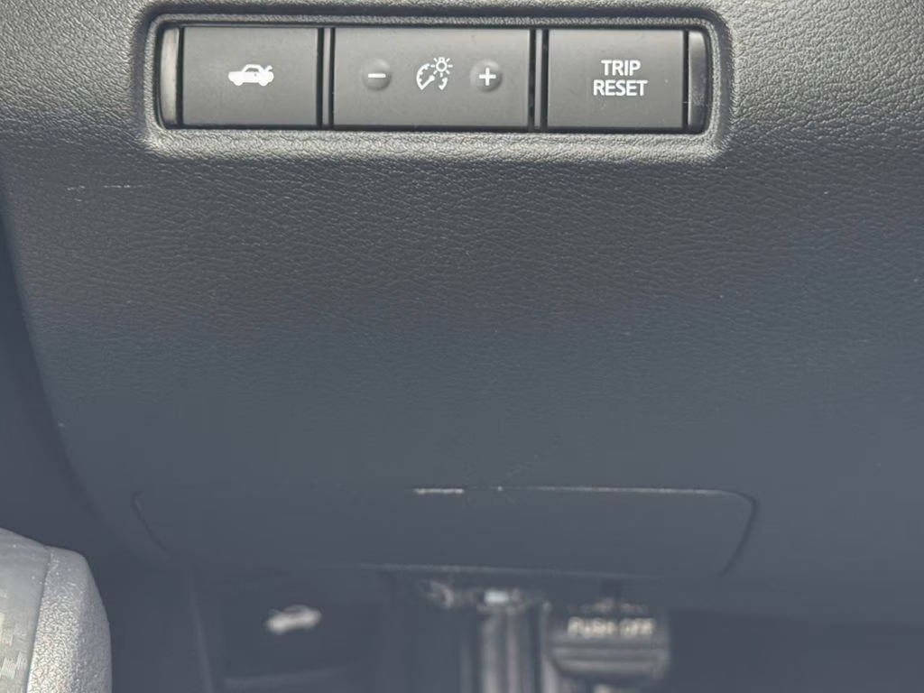 2020 Super Black Clearcoat Nissan Altima 2.5 SR FWD Sedan