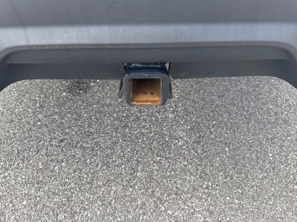 2023 Star White Metallic Tri-Coat Ford Edge ST AWD SUV