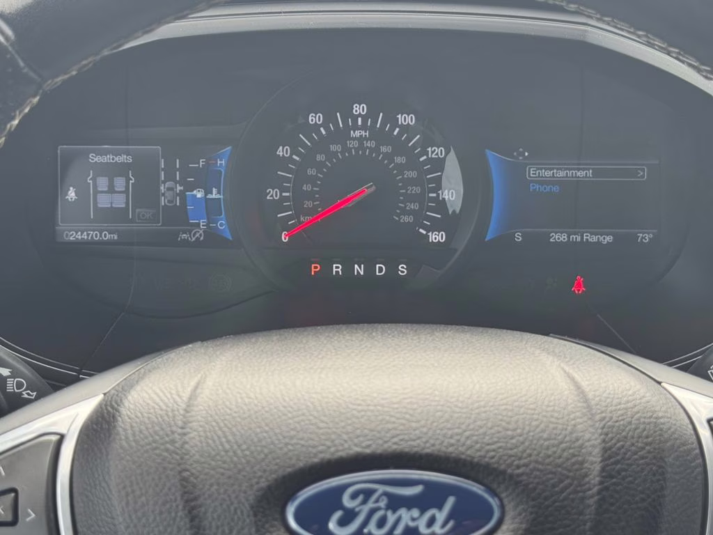 2023 Star White Metallic Tri-Coat Ford Edge ST AWD SUV