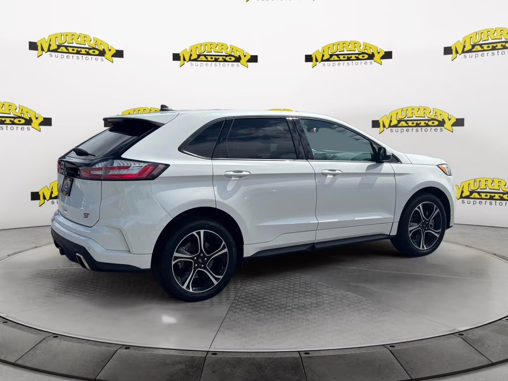 2023 Star White Metallic Tri-Coat Ford Edge ST AWD SUV